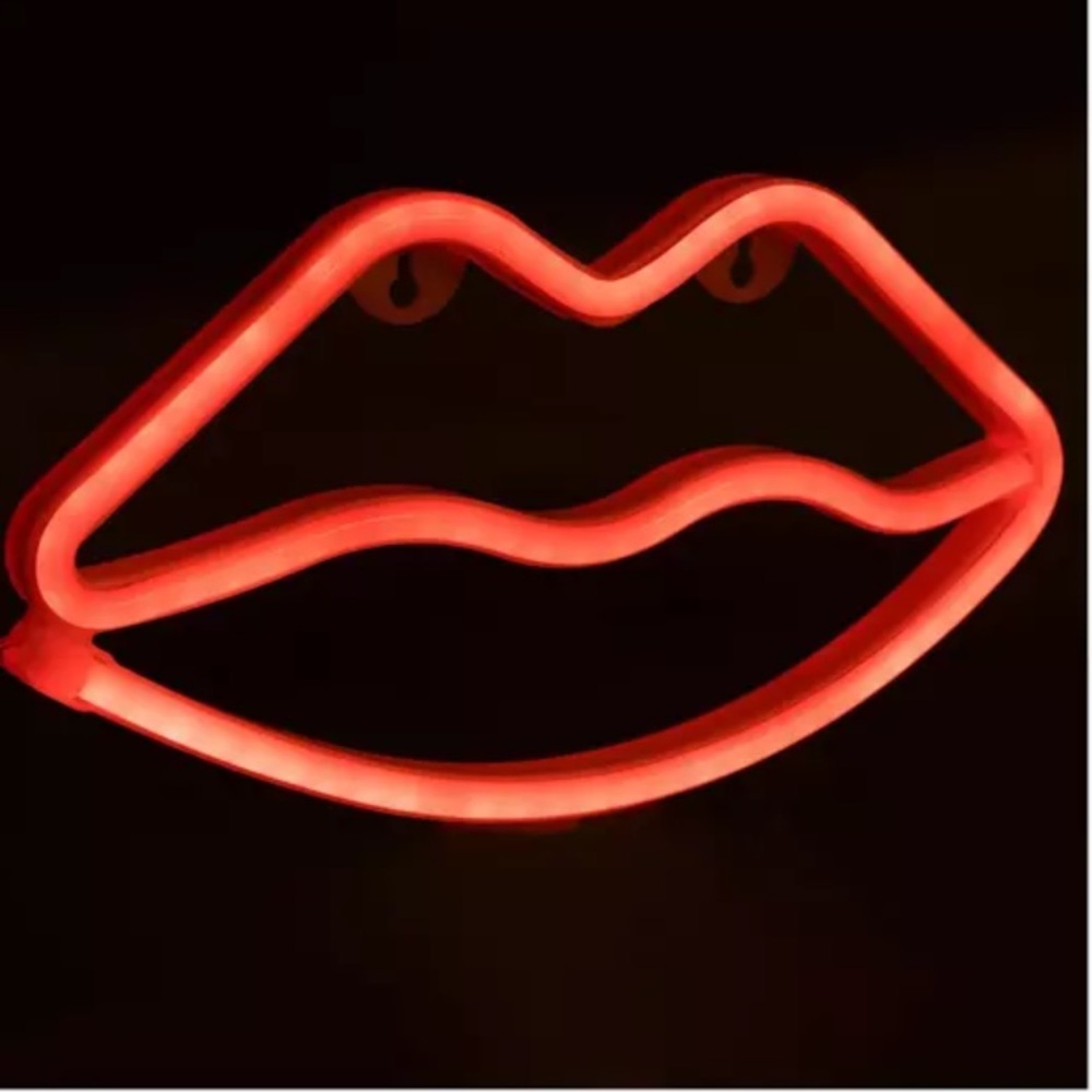 Red Lips LED Neon Sign - Picture 3 of 5